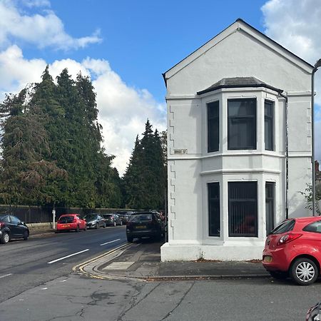 Luxurious Apartments - In Cardiff Bagian luar foto
